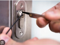 How to Choose the Right Locksmith