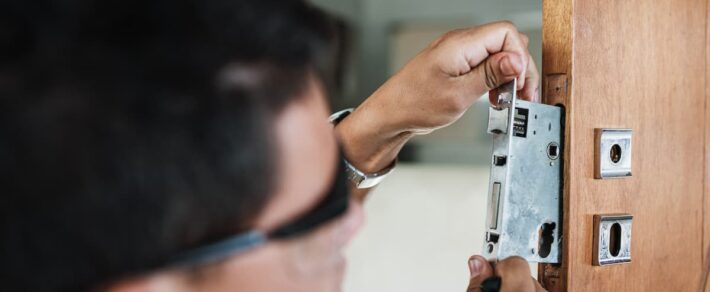 Door Lock Change in Winchester and the Surrounding Villages